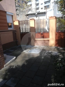 Casa de vanzare, 6 camere, in Bucuresti, zona Calea Calarasilor