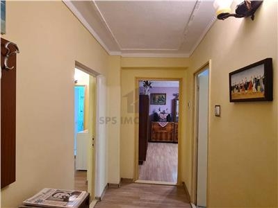 Vanzare apartament 4 camere Mall Vitan