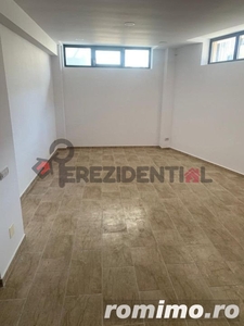 Spatiu Comercial/Birou - Demisol 122 mp zona Petre Ispirescu