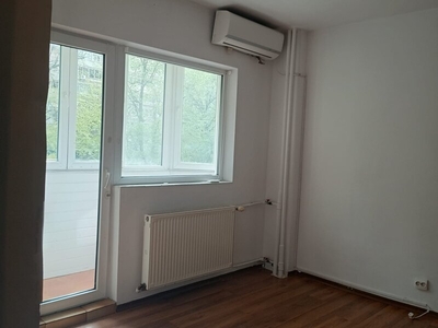 Apartament 2 camere Berceni, Piata Sudului, etaj 1 stradal