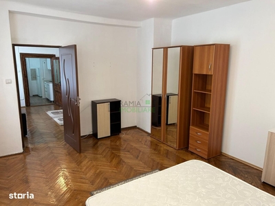 Apartament de 2 camere, 52 mp, loc de parcare, zona Catanelor