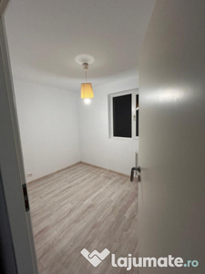 Apartament 2 camere, semidecomandat 2/4, in zona Militari