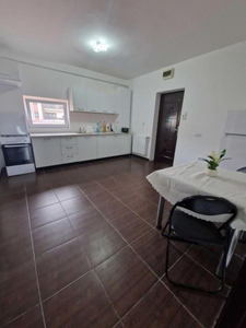 Apartament 2 camere (utilat-mobilat), situat in zona Coresi