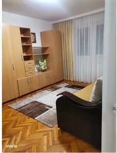 Apartament 3 camere, Decomandat, zona Piata Rahova