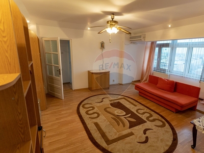 Apartament 3 camere inchiriere in bloc de apartamente Hunedoara, Deva, Central