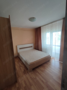 Apartament 3 camere - vânzare persoană fizică