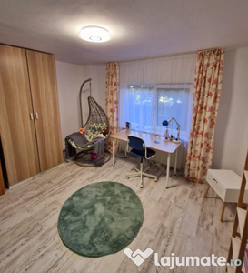 Apartament 3 camere zona Vladeasa