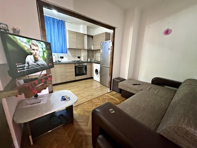 Apartament cu 2 camere de vanzare, Bulevardul Decebal, Oradea, Bihor