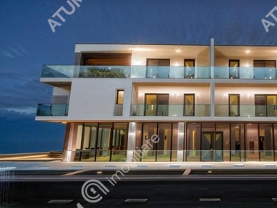 Apartament cu 2 camere decomandate la cheie etaj 1 de vanzare in Selimbar zona Triajului