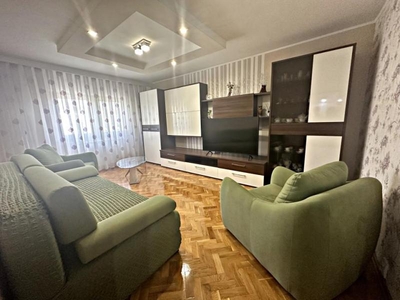Apartament cu 3 camere de vanzare, tip PB, Cartier Rogerius, Oradea, Bihor