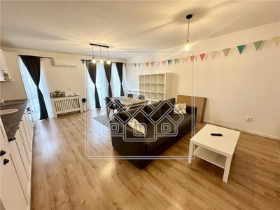 Apartament de inchiriat in Sibiu - 2 camere + balcon, bloc cu lift