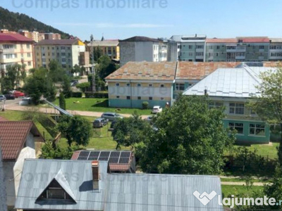 Apartament de inchiriat zona Brădet