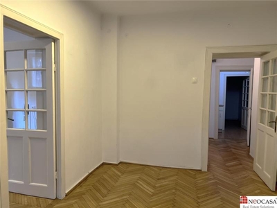 Apartament in vila | pretabil birou sau activitati comerciale