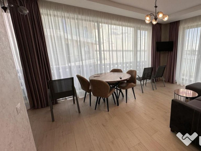 APARTAMENT MOBILAT UTILAT LAKE ON TERMEN LUNG