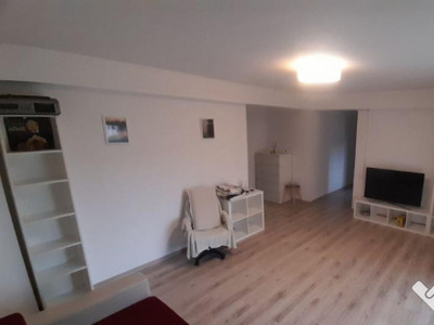 Apartament semidecomandat, două camere, zona Chiajna lâng?