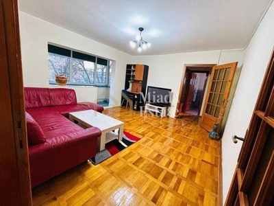 Apartamente cu 3 camere, Complexul Stundetesc