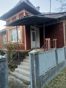 Casa individuala , situata la 30 min de Bistrita