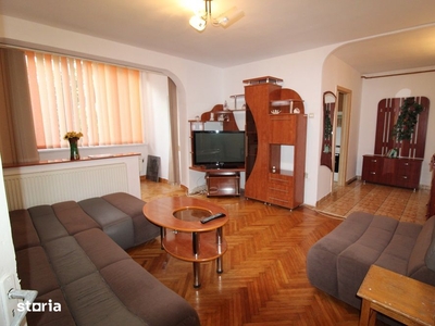 Închiriez apartament 2 camere în Hunedoara, Micro1-Str. A. Iancu, et.1
