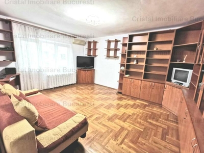 Inchiriez apartament 3 camere, zona Mall Vitan, decomandat, aproape de Metrou