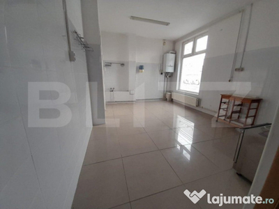 Spatiu Comercial - 40 mp - zona sud