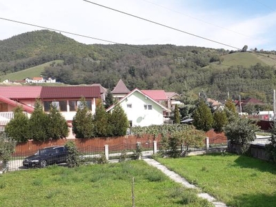 Vila 220 mp si teren aferent 1450 mp. zona Ursulet Piatra Neamt