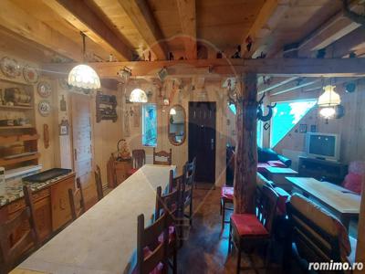 Cabana cu 8 camere de vanzare in Sat de Vacanta Vartop, Bihor
