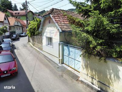De vânzare căsuță individuală, cu farmec și terasă cu panoramă, Schei