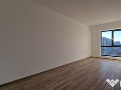 Apartament 3 camere decomandat 96 mp