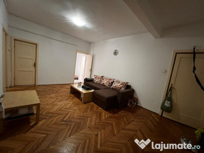 Apartament 3 camere în centrul Bucureștiului