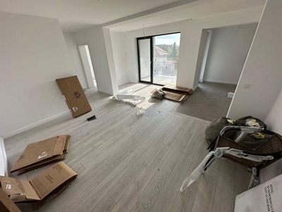 Apartament 3 camere la prima inchiriere