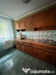 Apartament 4 camere, 70 mp, etaj intermediar ,Radauti