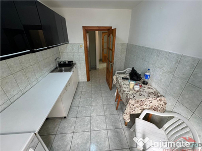 Apartament 4 camere, transformat in 3 , parter, 100mp de