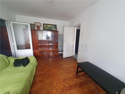 Apartament cu 2 camere, Marasesti, 2c7081