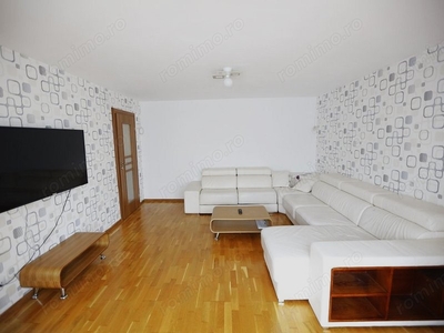 Apartament cu 3 camere in CL ARADULUI LA 450 euro
