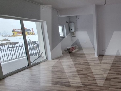 Apartament cu destinatie spatiu comercial - Zona Parcul Sub Arini