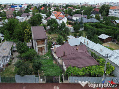 Casa din caramida la rosu de pe str Anghel Saligny 47