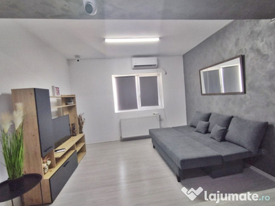 Garsoniera 33 mp, ideala pentru locuit sau sp. comercial