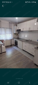 Închiriez apartament 2 camere decomandat piata