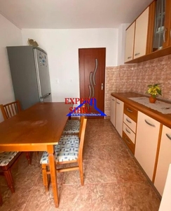 INCHIRIEZ apartament 2 camere decomandat,zona Terezian