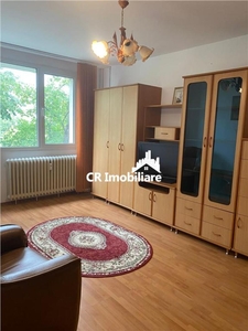 Apartament 3 camere Izvorul Muresului