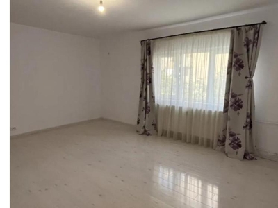 Apartament 3 camere strada Iancu Jianu