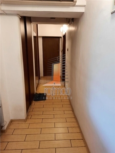 Apartament 4 camere, etajul 1/10, Stefan cel Mare de vanzare Stefan cel Mare, Bucuresti