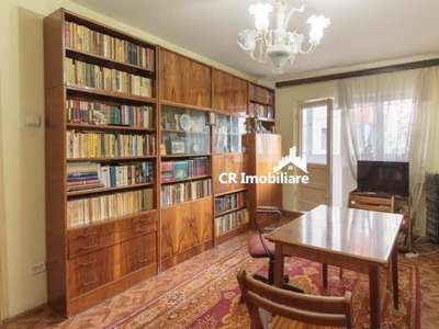 Apartament 4 camere Oltenitei Eroii Revolutiei