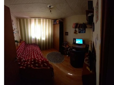 Apartament cu 3 camere, in zona Berceni, Luica