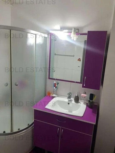 Apartament stradal 2 camere Bd Basarabia