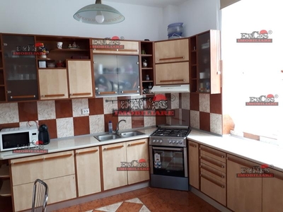 Inchiriere apartament 4 camere in vila unirii splai metrou timpuri noi