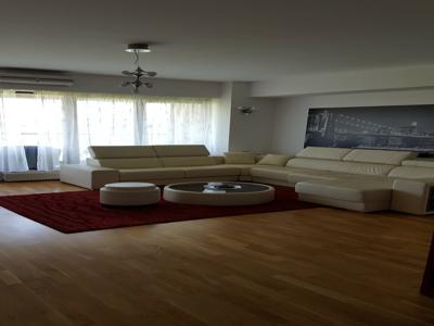 Pipera, Scoala Americana, vanzare apartament 3 camere, 107 mp totali, imobil din 2010,