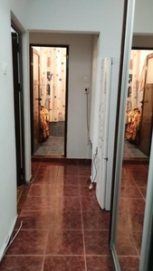 Apartament 2 camere, decomandat, Nicolina 1