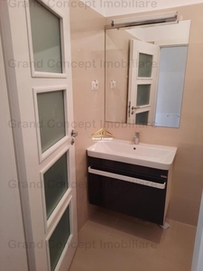 Apartament 3 camere, Copou, 110 mp €750 Cod Oferta: 9310