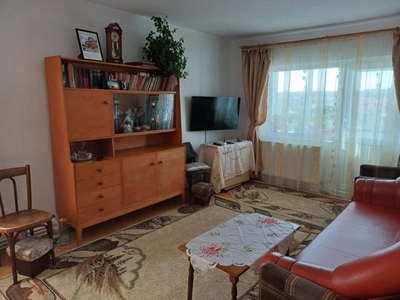 Apartament 3 camere, decomandat, 2 bai, 2 balcoane, Lunca Cetatuii